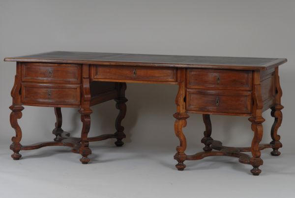 Bureau dit de Le Brun